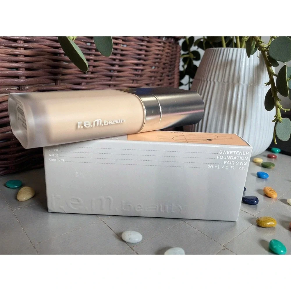 r.e.m‎ Beauty - Sweetener Foundation Fair 9 NG 30ml - *NIB*
